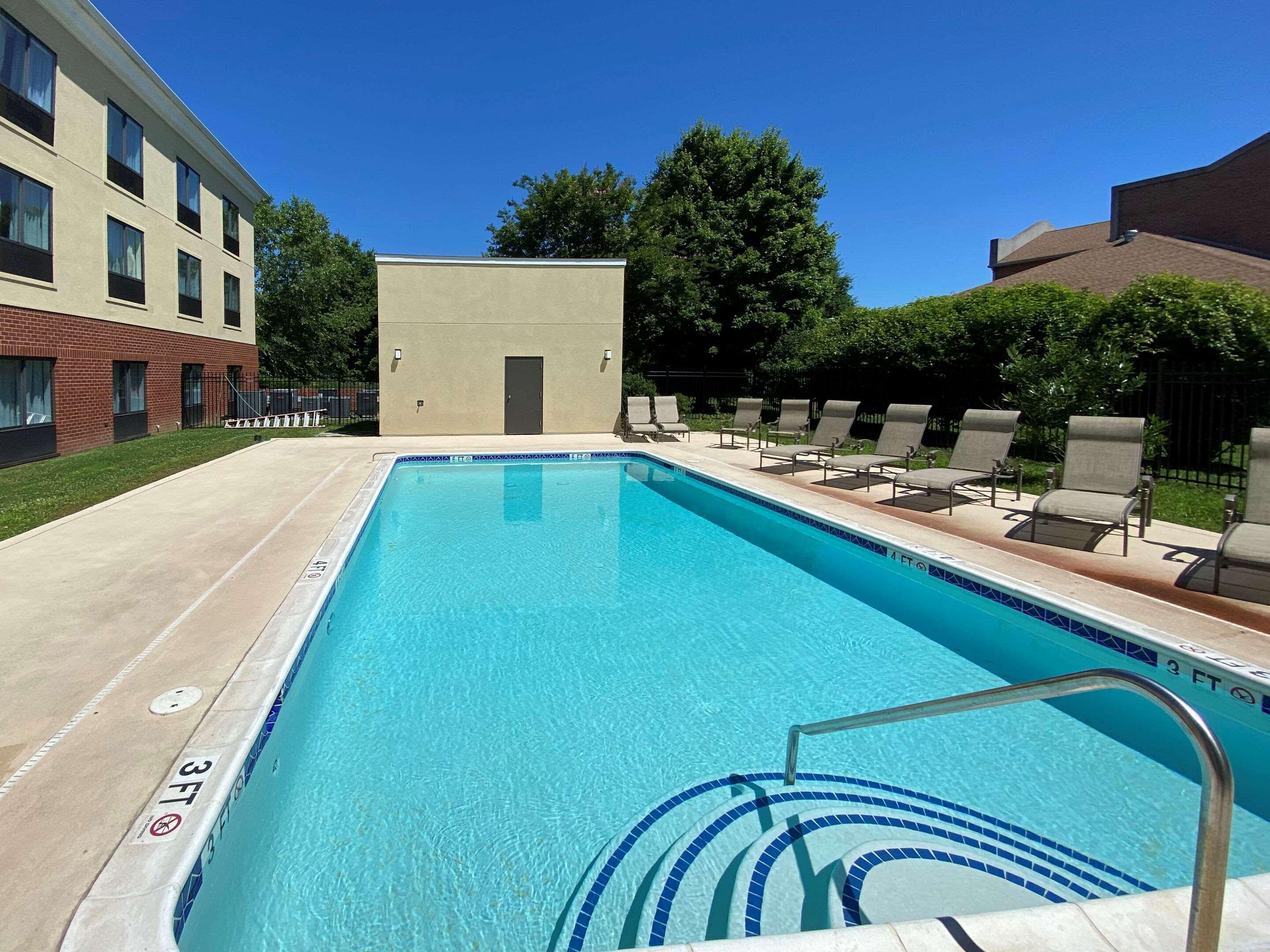 Comfort Inn & Suites Chestertown Exteriör bild