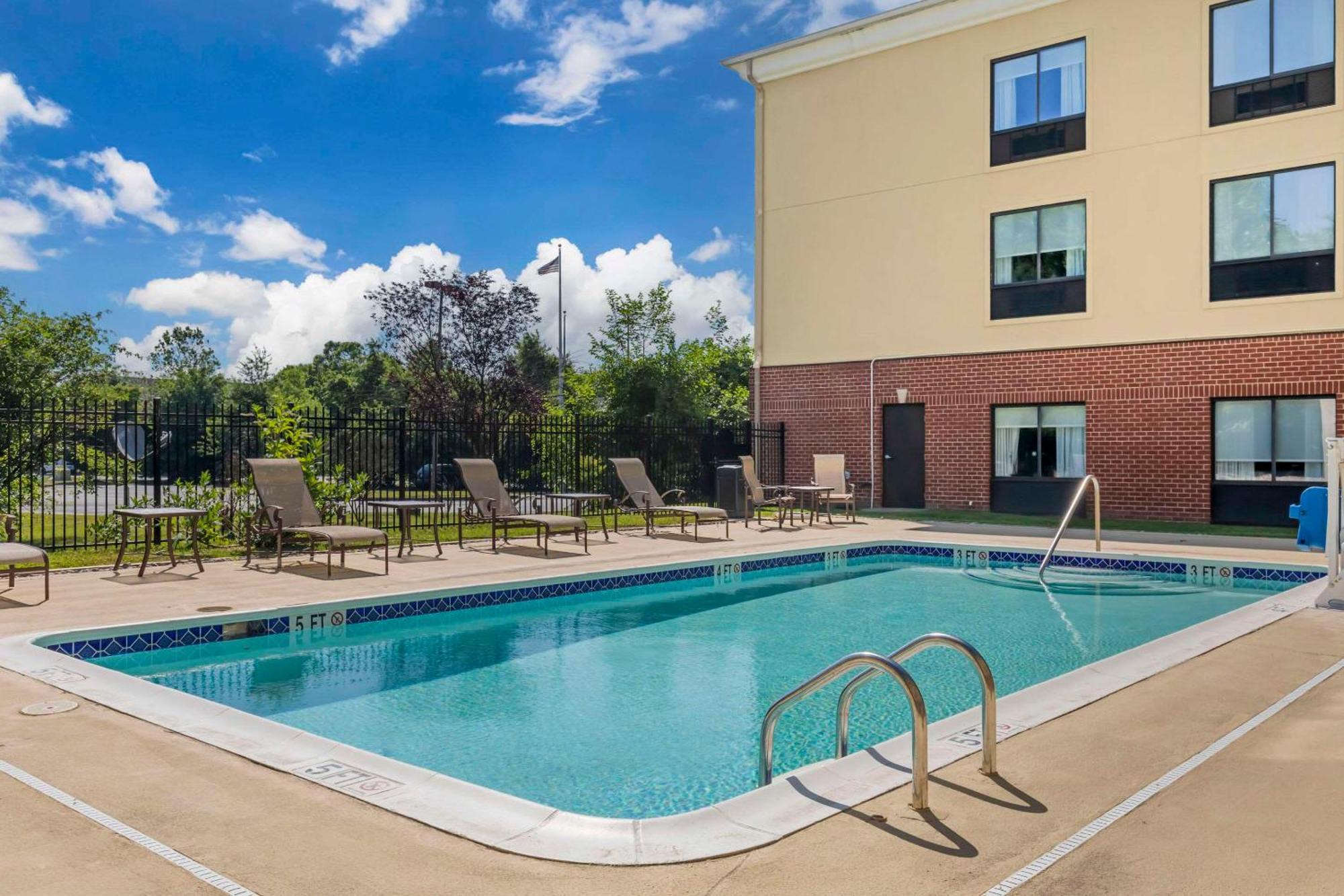 Comfort Inn & Suites Chestertown Exteriör bild